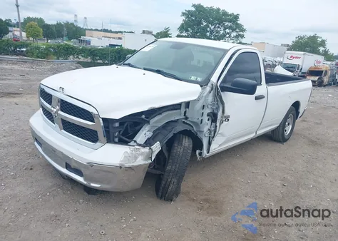 2016 Ram 1500 Tradesman из США, поврежденный, VIN 3C6JR6DT6GG285396